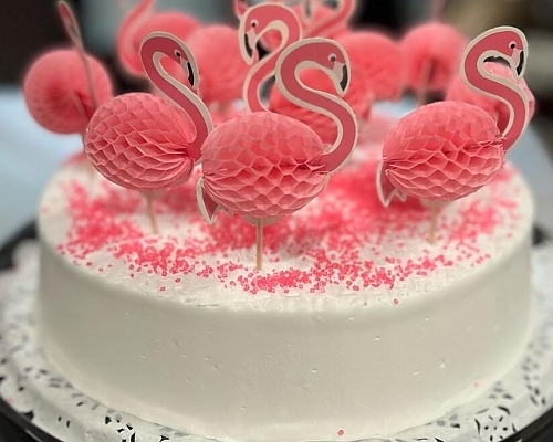 Late Summer Cakes That Chicago Locals Are Loving Right Now